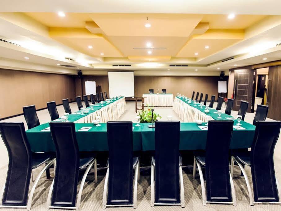 Orchardz Hotel Industri Jakarta Kemayoran Dış mekan fotoğraf